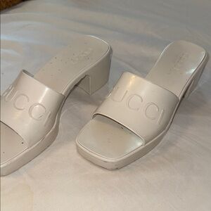 Gucci Women's Cream Mules